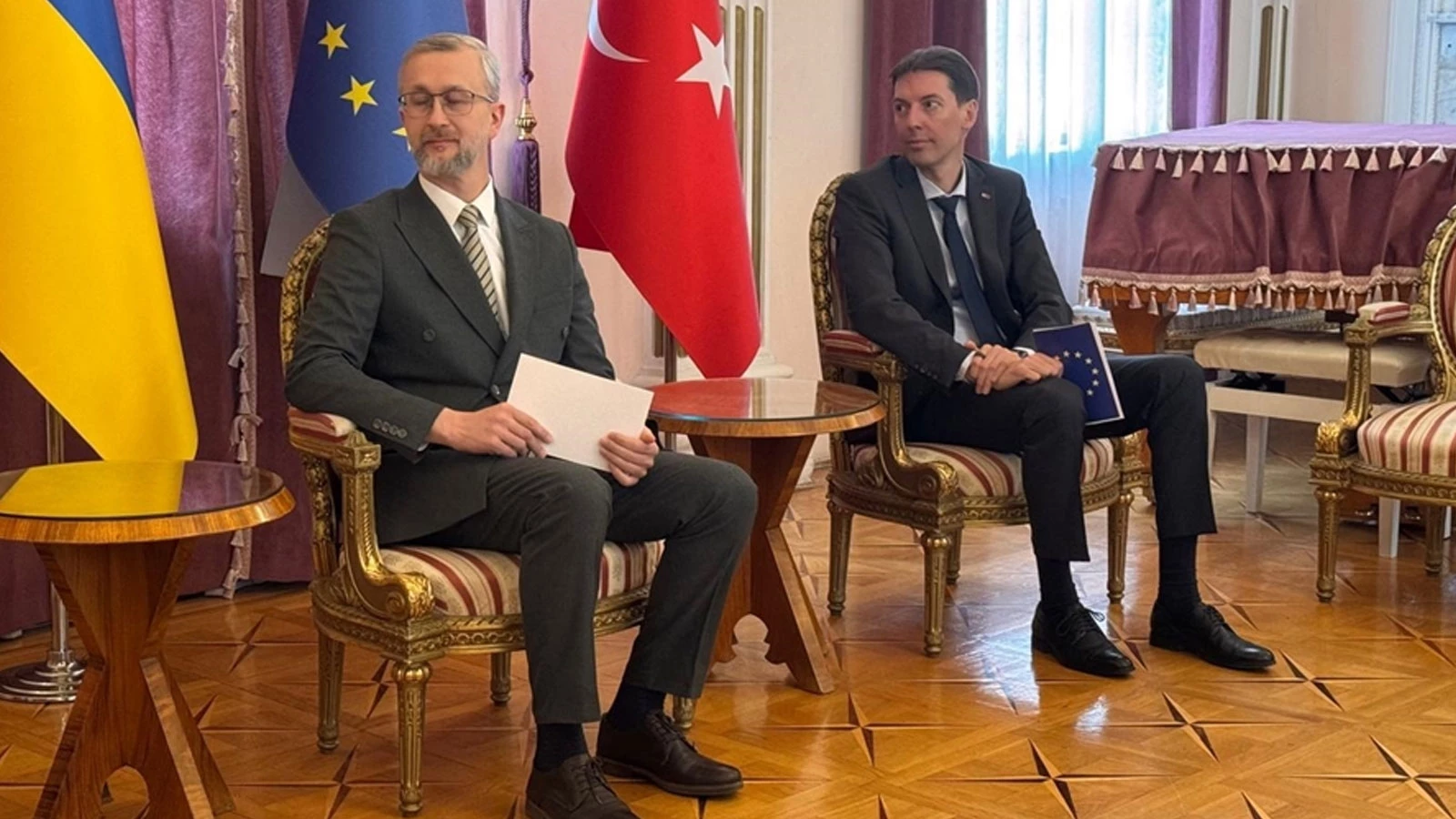 L'ambassadeur d'Ukraine Djelialov : Nous voulons que la guerre cesse