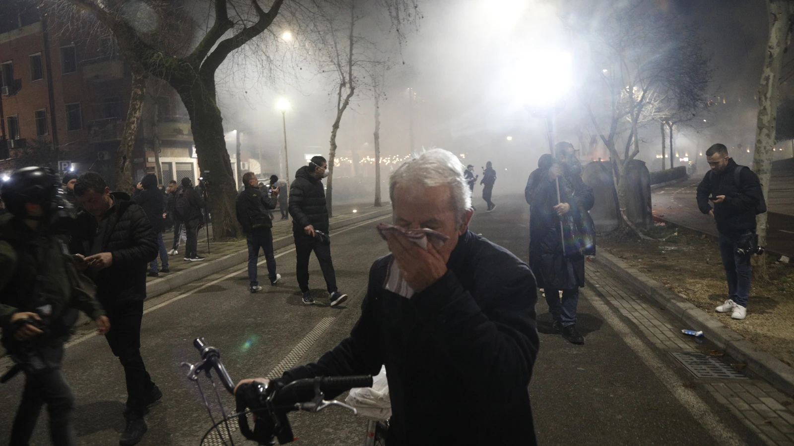 Le pays était confus ; Les rues sont devenues une zone de guerre : il y a des dizaines de détenus