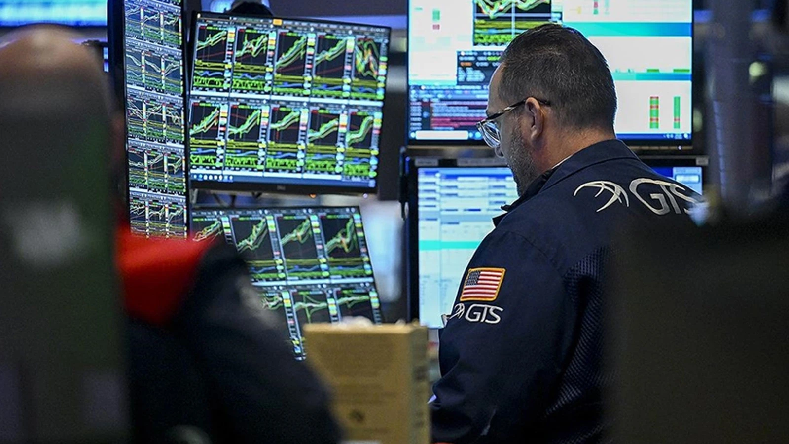 L’intelligence artificielle a le vent en poupe sur les marchés mondiaux