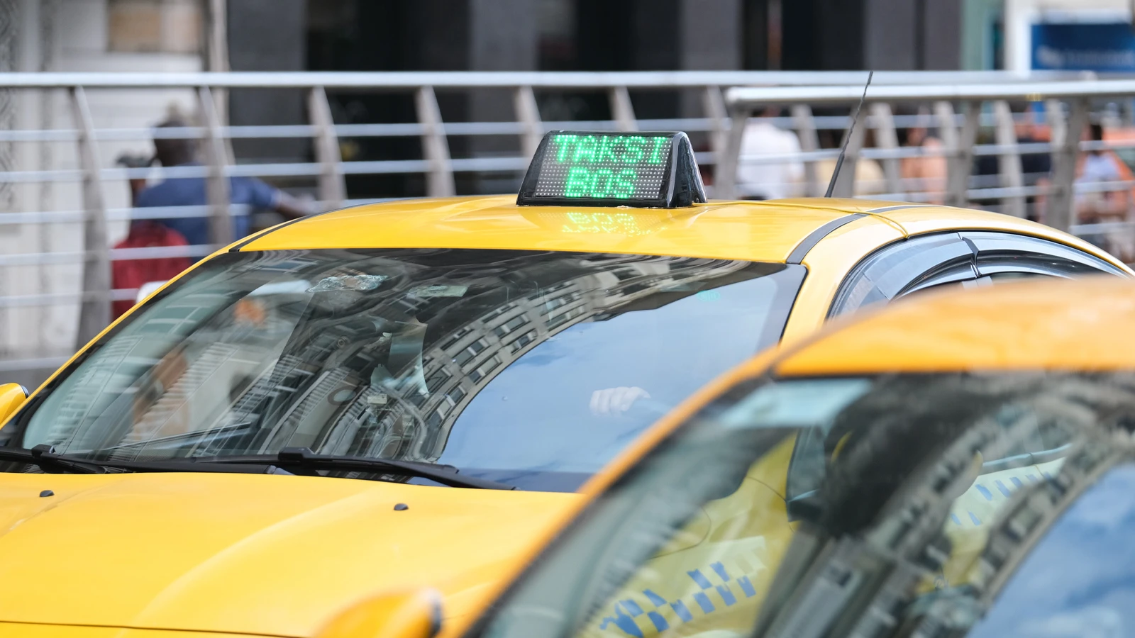 Oubliez ce que vous savez... Une nouvelle ère a commencé dans les taxis !