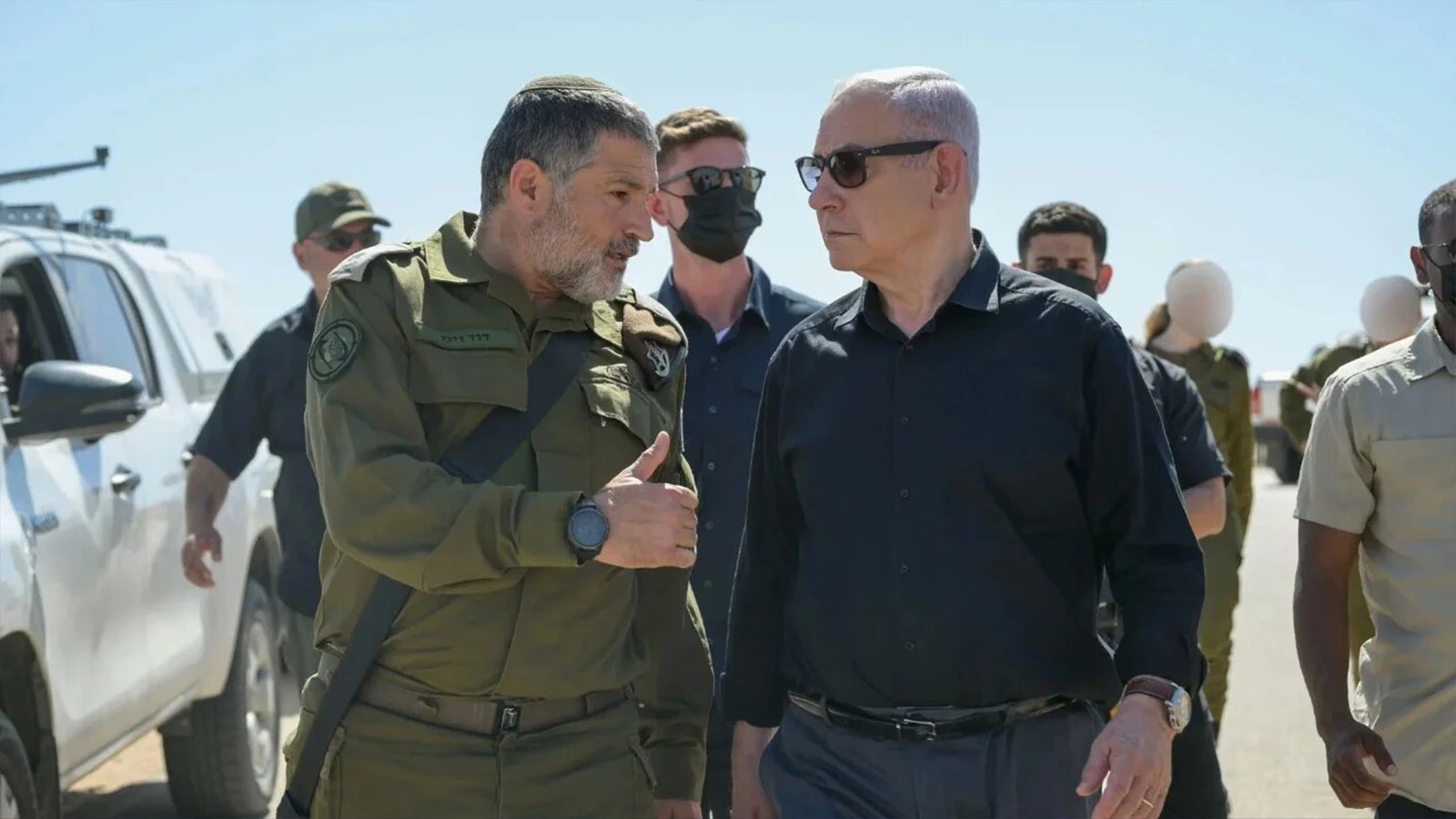 Tremblement de terre dans les renseignements israéliens, Bibi craint la prison