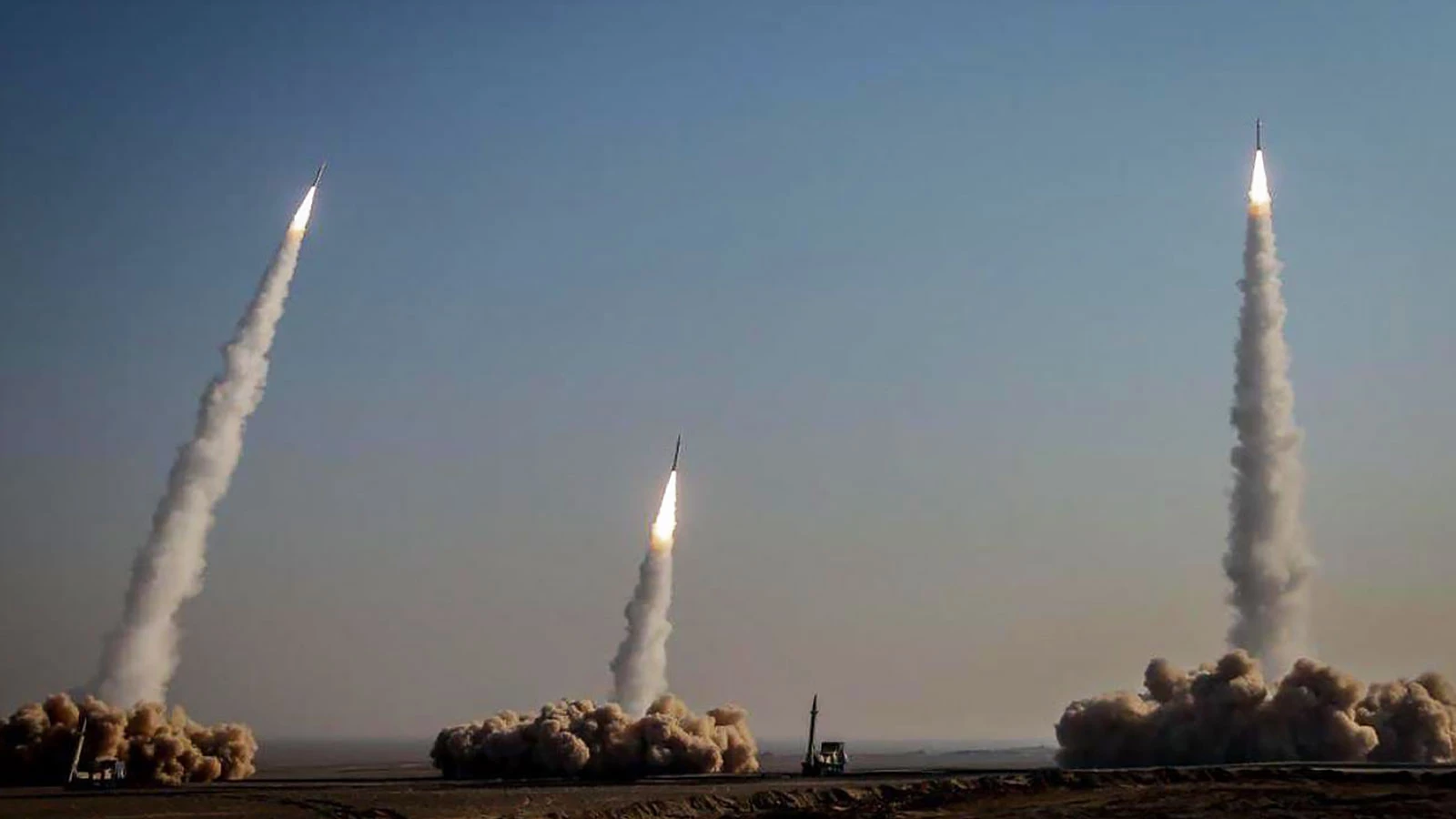 Sur les traces du nouvel ordre ! Trois scénarios critiques pour avril