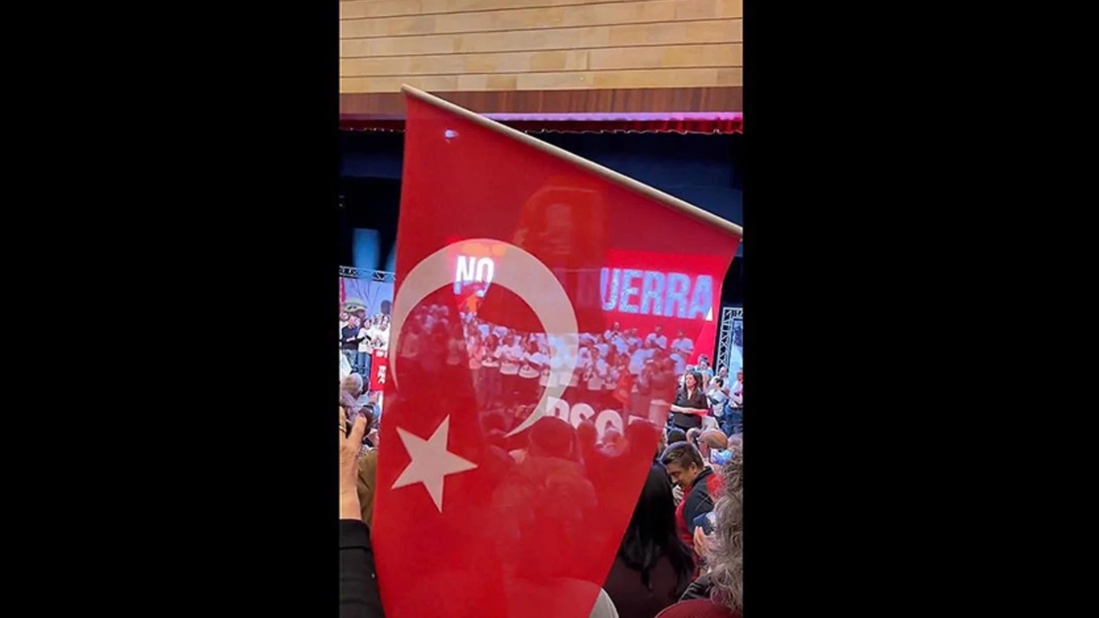 Message avec le drapeau turc du Premier ministre espagnol Sánchez