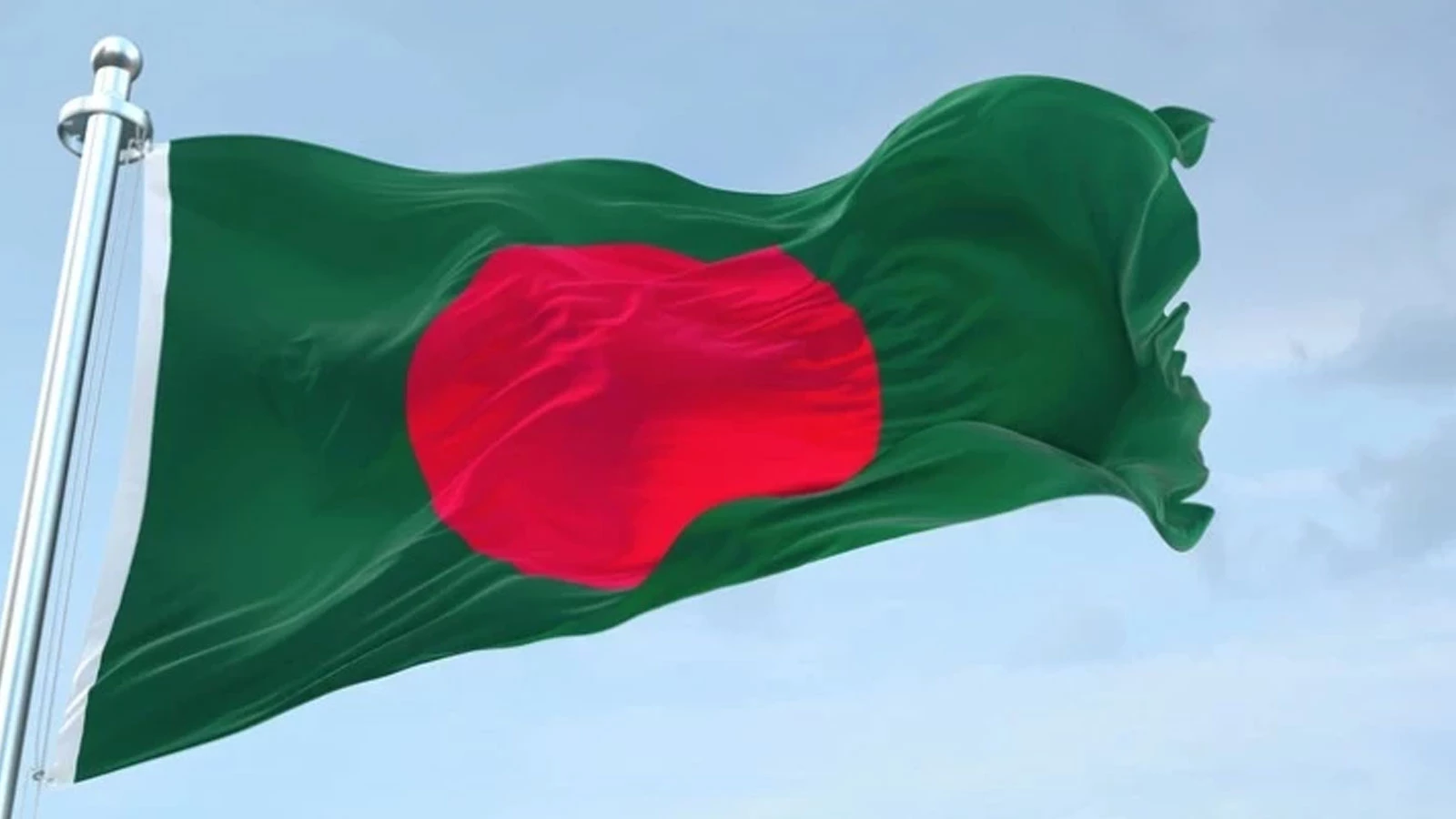 Un bus de passagers est tombé dans la rivière au Bangladesh : 24 morts