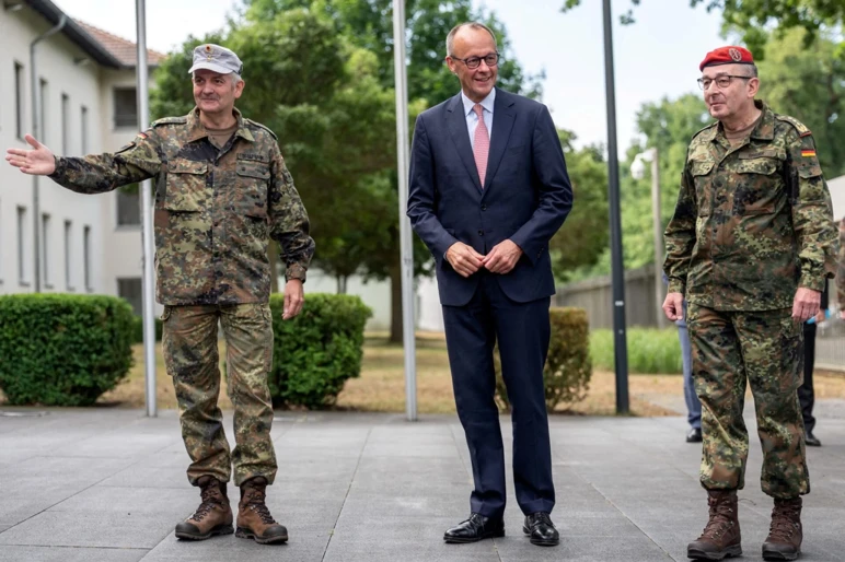 Troïka nucléaire sans partenariat entre les États-Unis, l’Allemagne, l’Angleterre et la France - Photo : 2