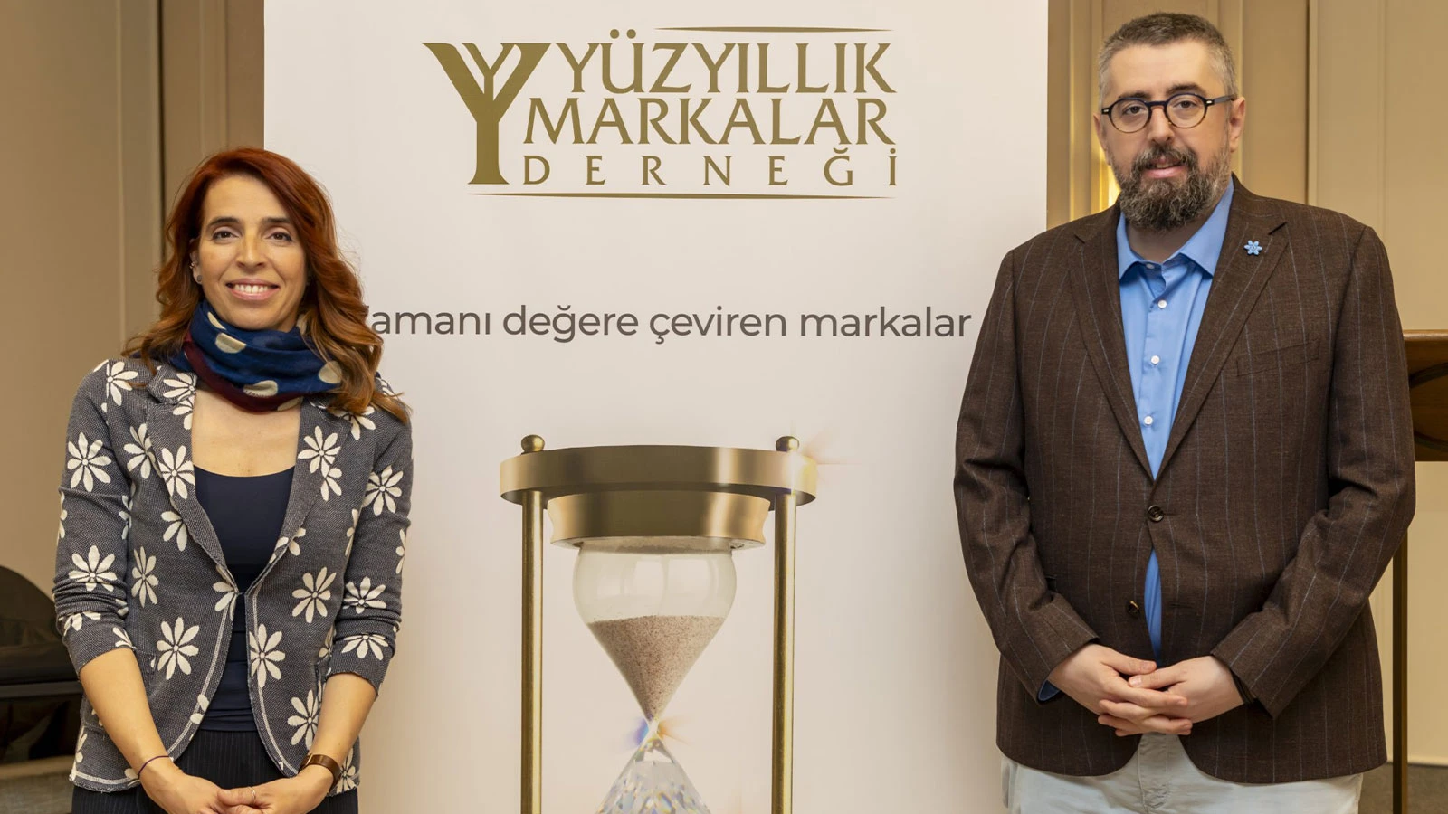 54 ans ne suffisent pas pour devenir une marque bien établie : les consommateurs recherchent désormais une histoire, de la qualité et de la confiance