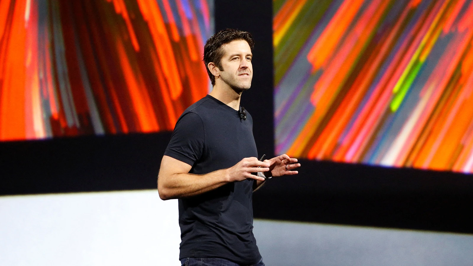 Changement de drapeau chez Apple : annonce d'un nouveau PDG