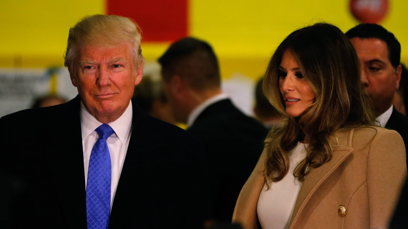 Déclaration explosive du célèbre mannequin : Trump, Melanie et Epstein...