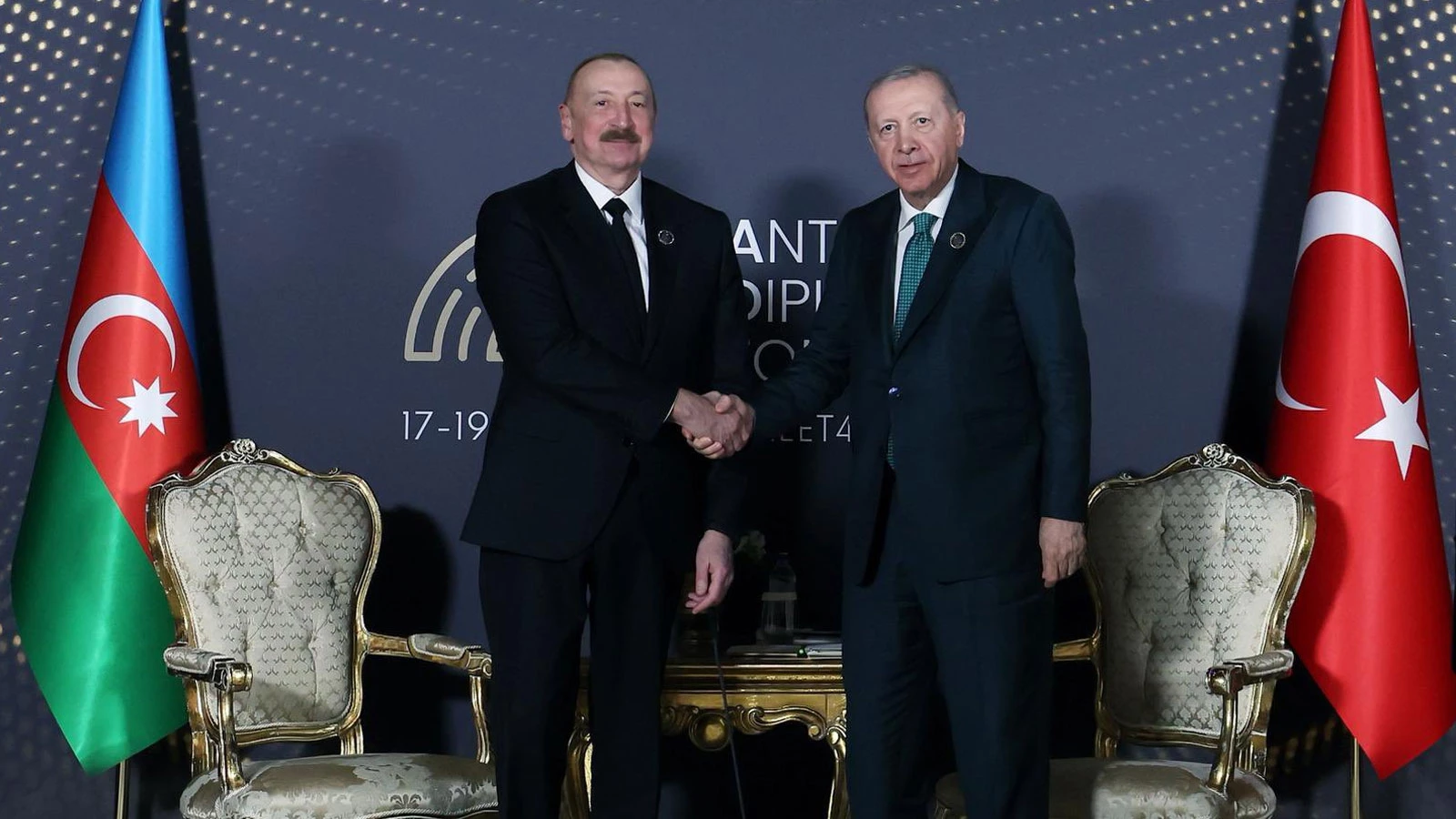 Le président Erdoğan a rencontré le président azerbaïdjanais Aliyev