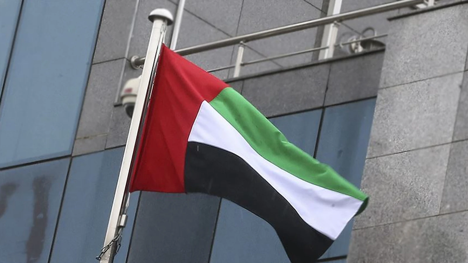 Les Émirats arabes unis ont annoncé : des missiles tirés depuis l'Iran ont été interceptés