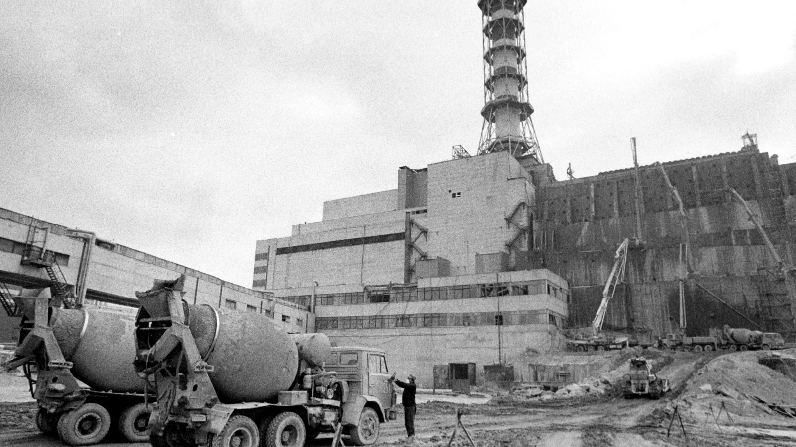 Les robots brûlaient, il incombait donc aux gens ordinaires de nettoyer Tchernobyl