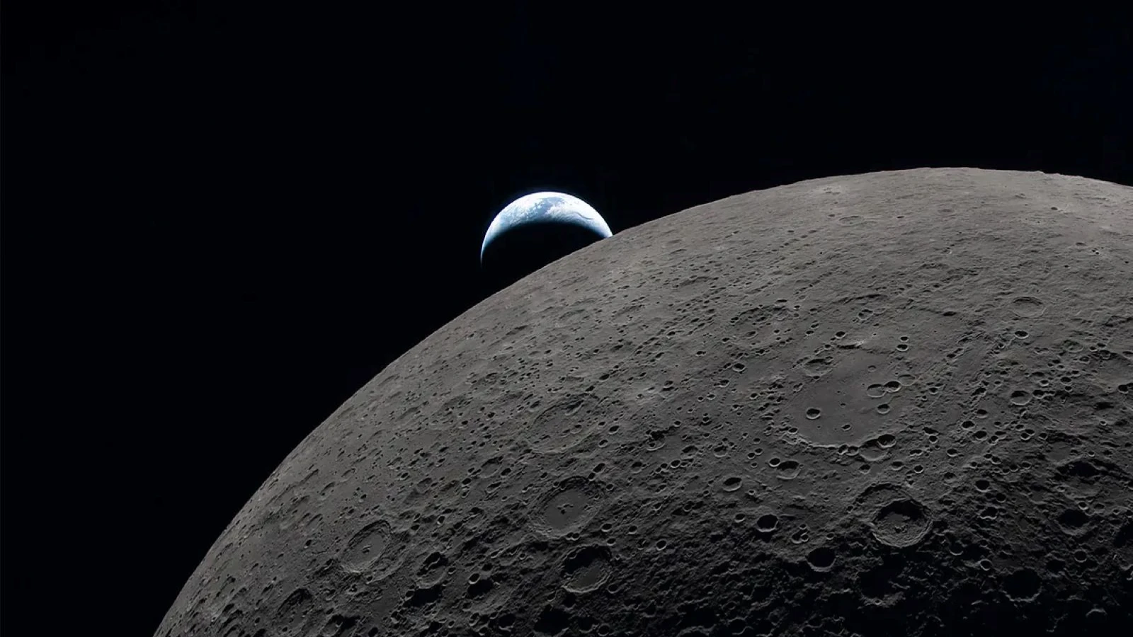 "Nous sommes venus découvrir la Lune, nous avons découvert la Terre"