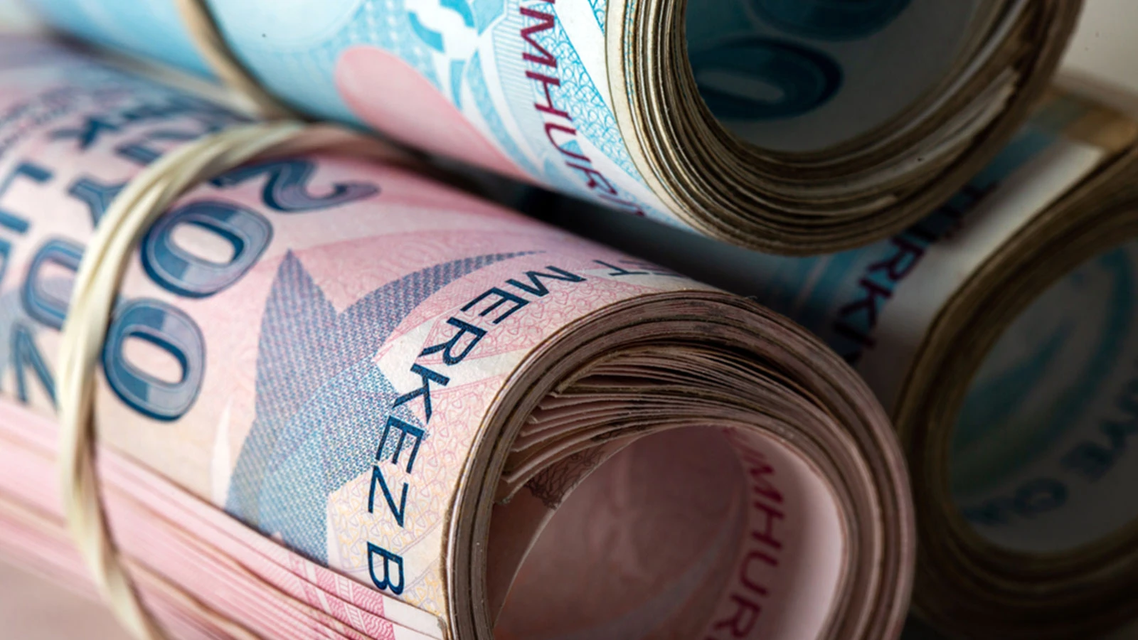 Perte de 200 TL sur 17 ans, risque de double pression sur l'économie