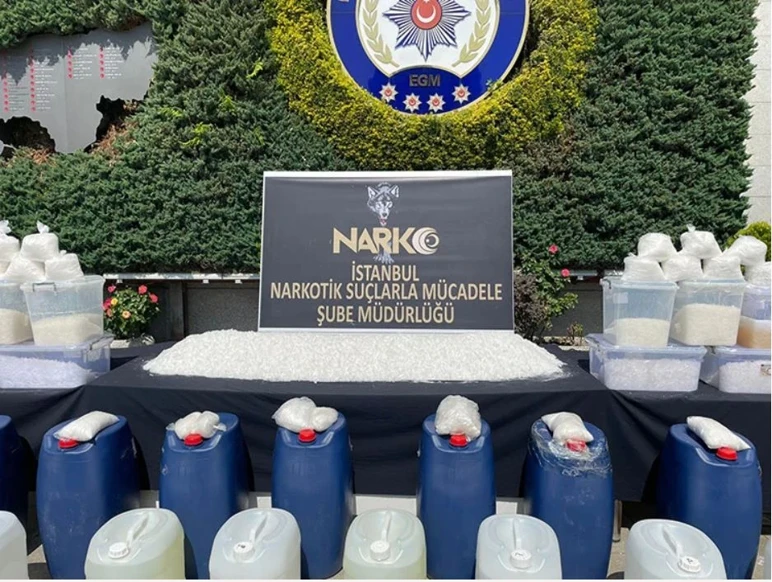 Le milieu social est empoisonnant ! L'âge de la dépendance est tombé à 14 ans - Photo : 2