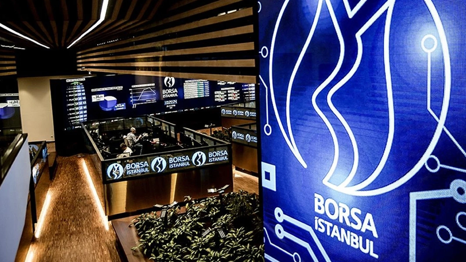 Activité de pré-vacances en bourse ! Les valeurs informatiques et bancaires ont fait le bonheur des investisseurs