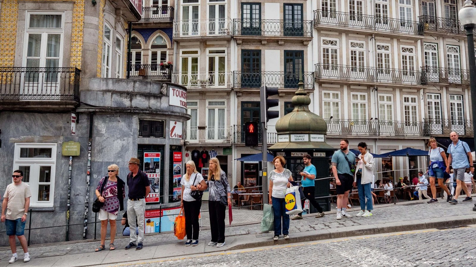 Comment obtenir un permis de séjour au Portugal ? Conditions de candidature pour 2026 et recours juridiques