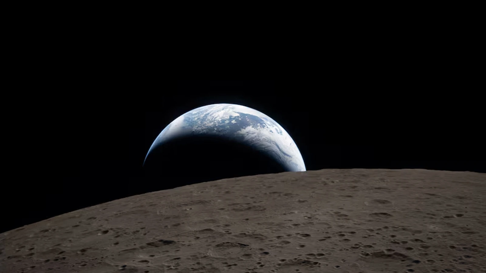 De quelle couleur est réellement la lune ? Les astronautes d'Artemis 2 ont répondu