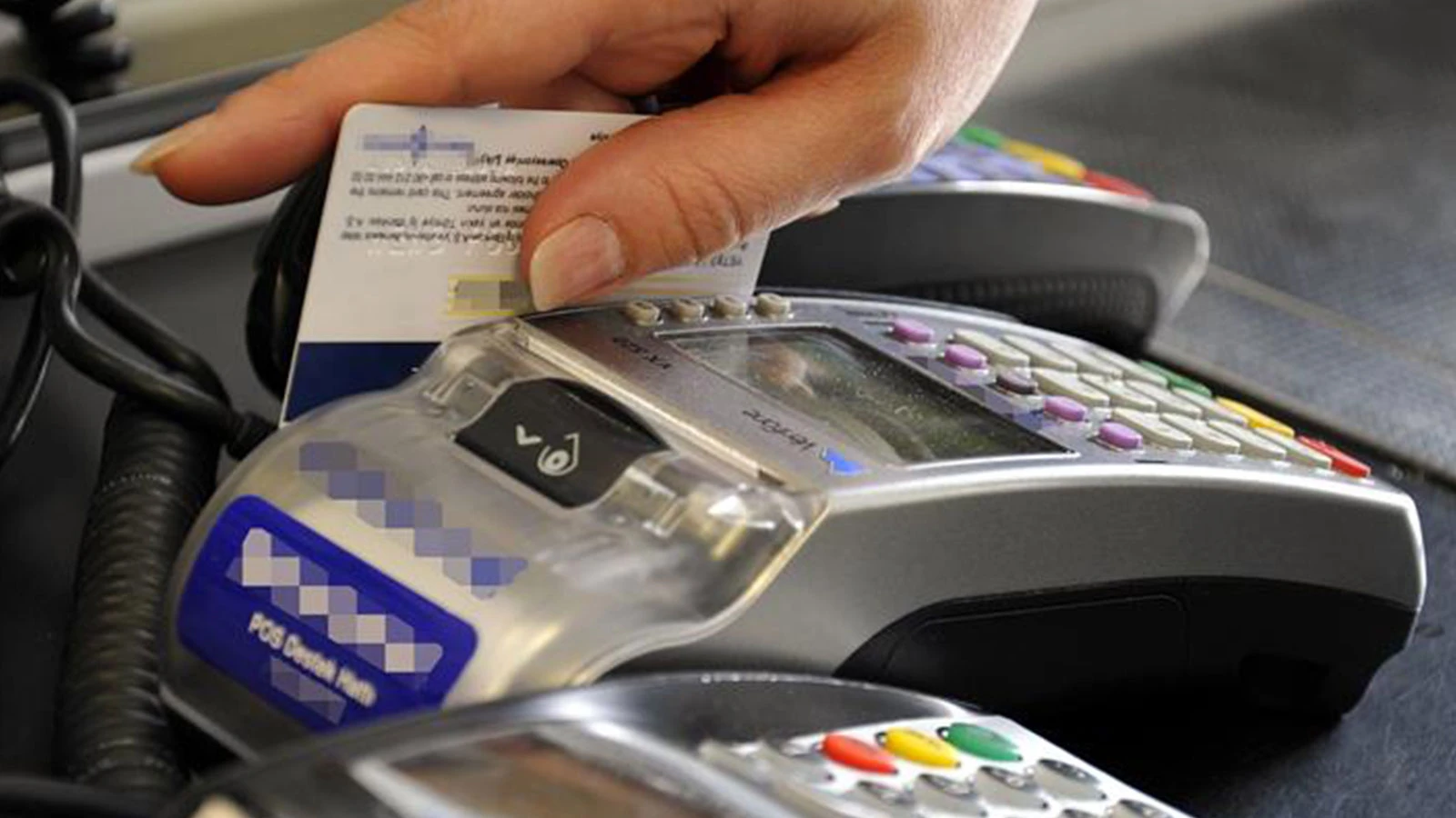 Les paiements par carte ont atteint 2,6 billions de lires
