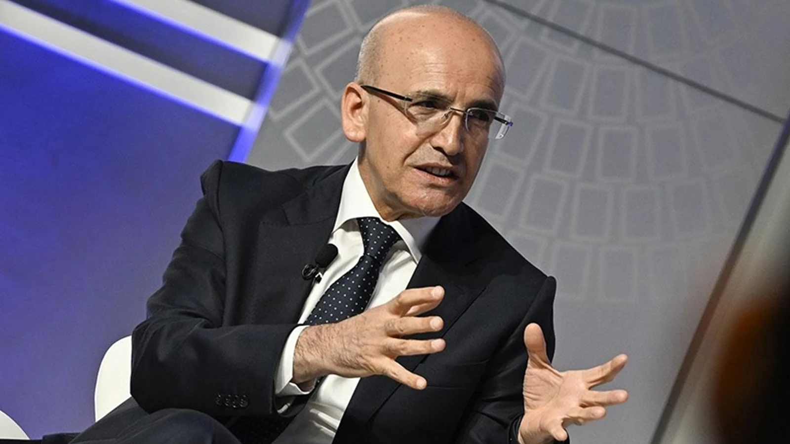 Ministre du Trésor et des Finances Mehmet Şimşek : Si Eşel n'avait pas été mobile, le diesel coûterait aujourd'hui 90 lires et l'essence 79 lires.