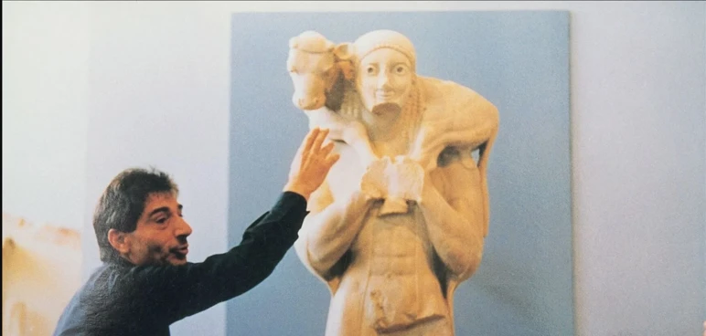 Leurs ossements ont été retrouvés dans la grotte. Philosophe antique des temps modernes - Image: 2