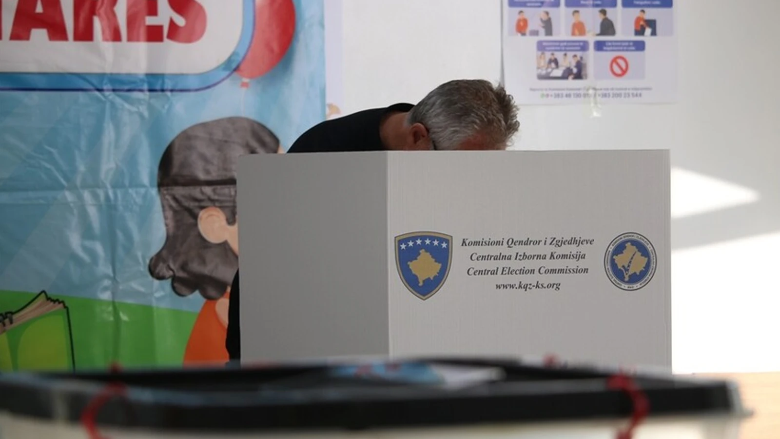 Annonce des résultats définitifs des élections générales anticipées au Kosovo