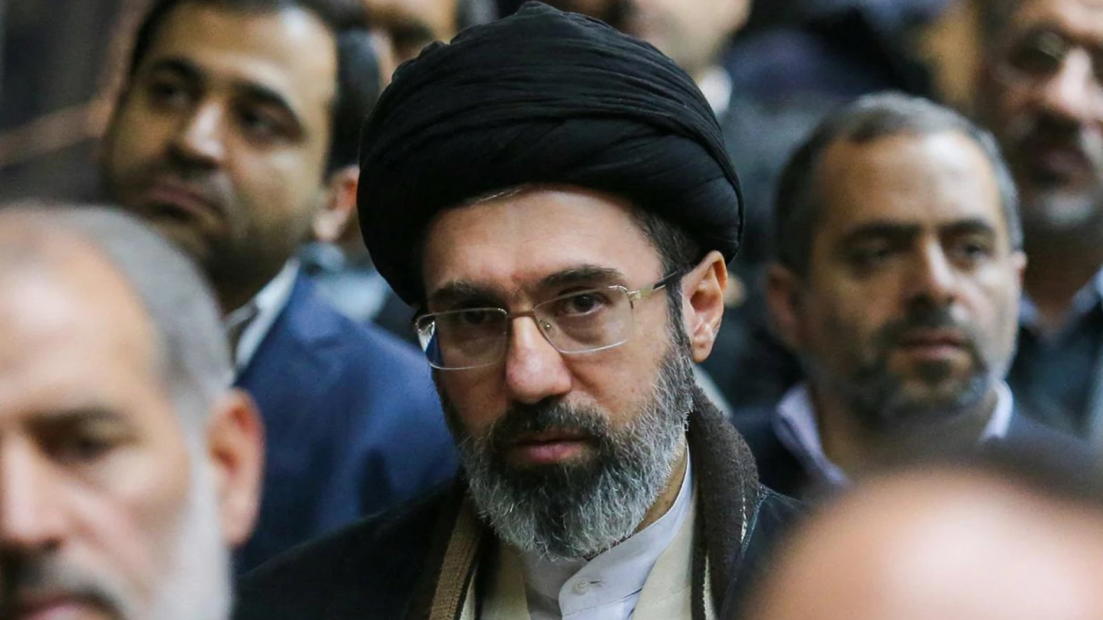 Déclaration de Khamenei selon laquelle « l'ennemi s'est tourné vers la guerre hybride »
