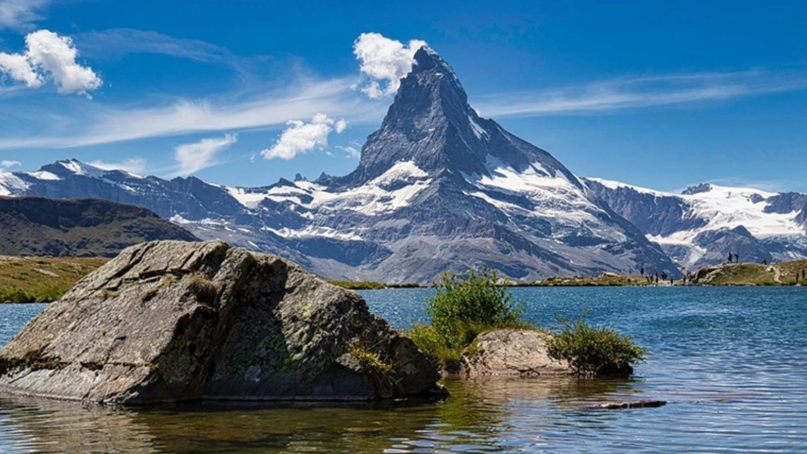 Les glaciers des Alpes suisses fondent tôt à cause de la canicule