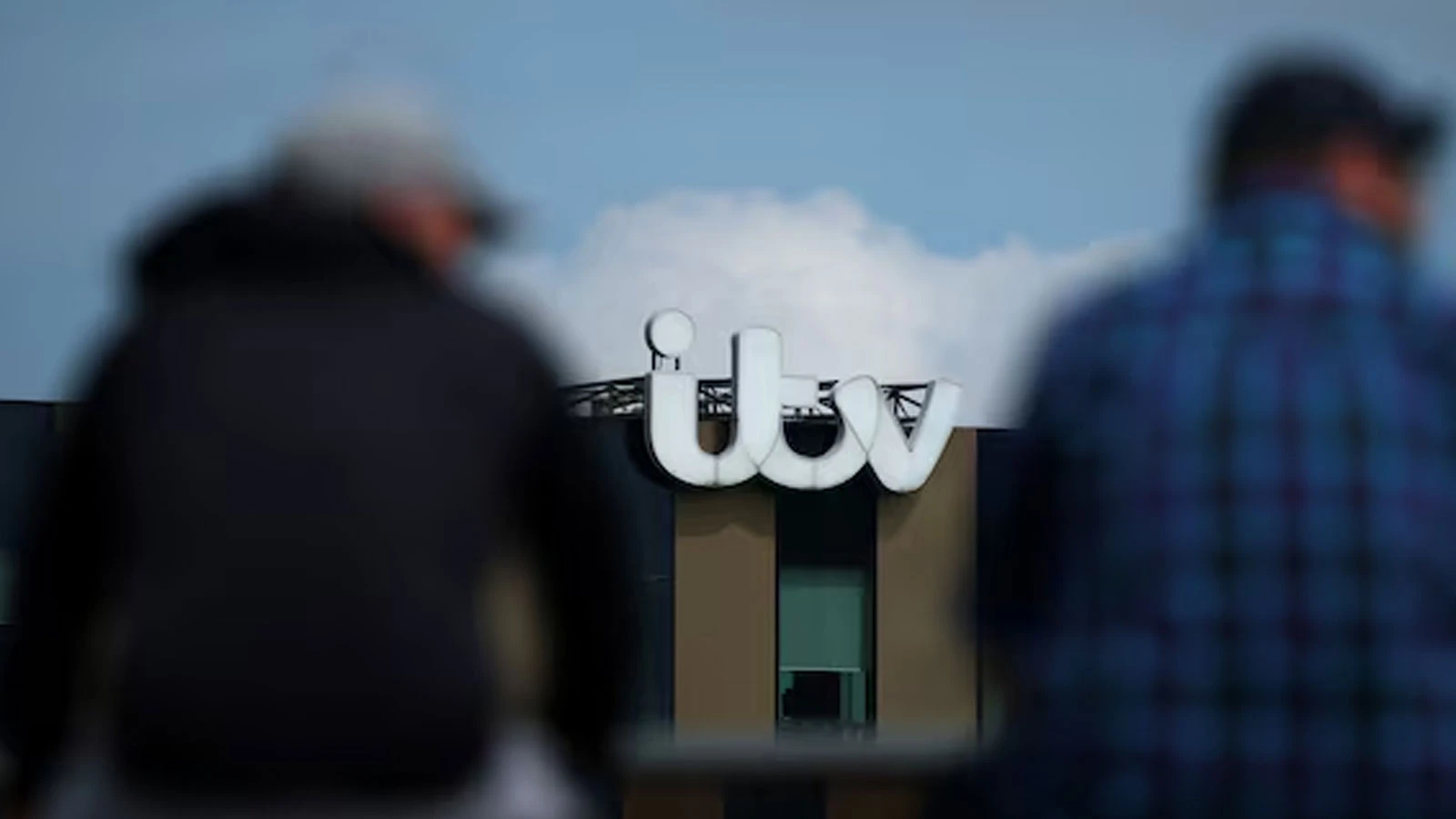 Acquisition de 1,6 milliard de livres sterling auprès du géant britannique de la radiodiffusion Sky