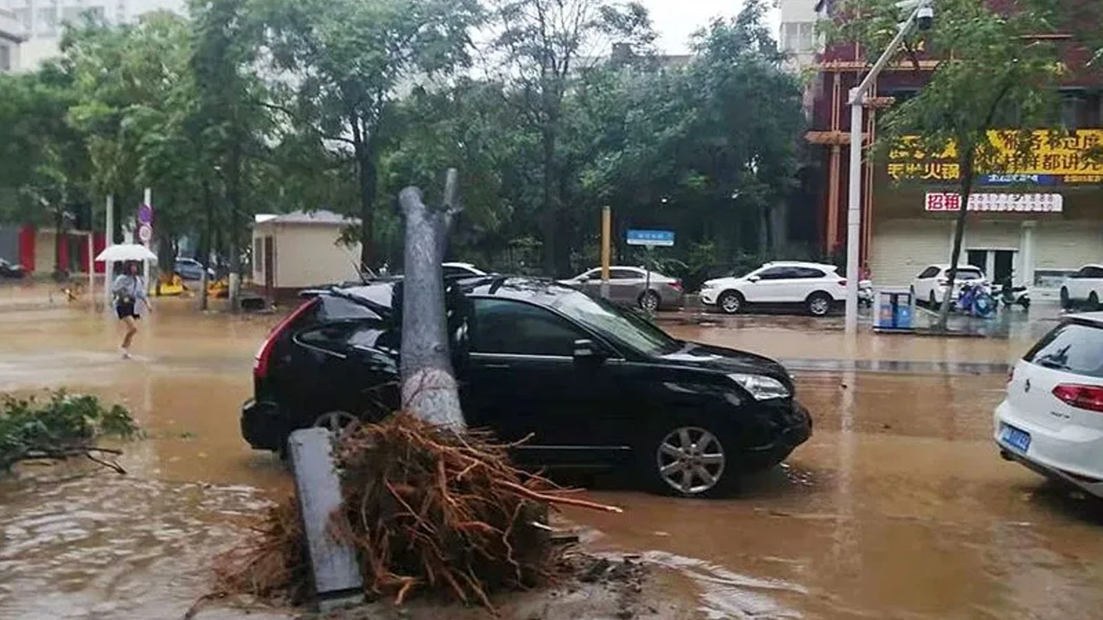 Catastrophe des inondations en Chine : des dizaines de morts