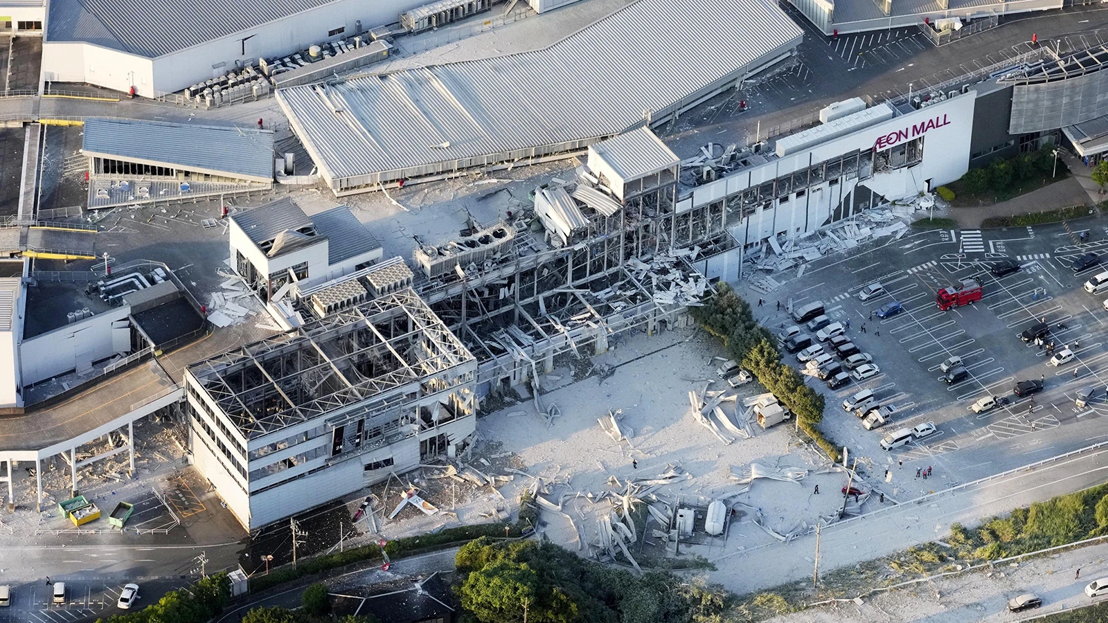 Un séisme de magnitude 7,1 frappe le Japon : de nombreuses personnes sont mortes dans un centre commercial