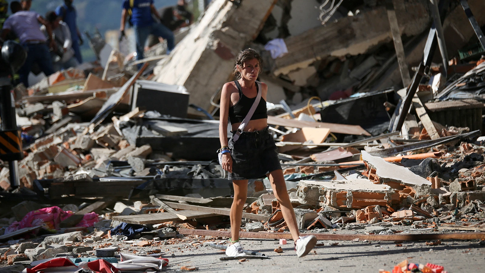 Ceux qui ont vécu le séisme de magnitude 7,4 en Colombie ont décrit leurs moments d'horreur