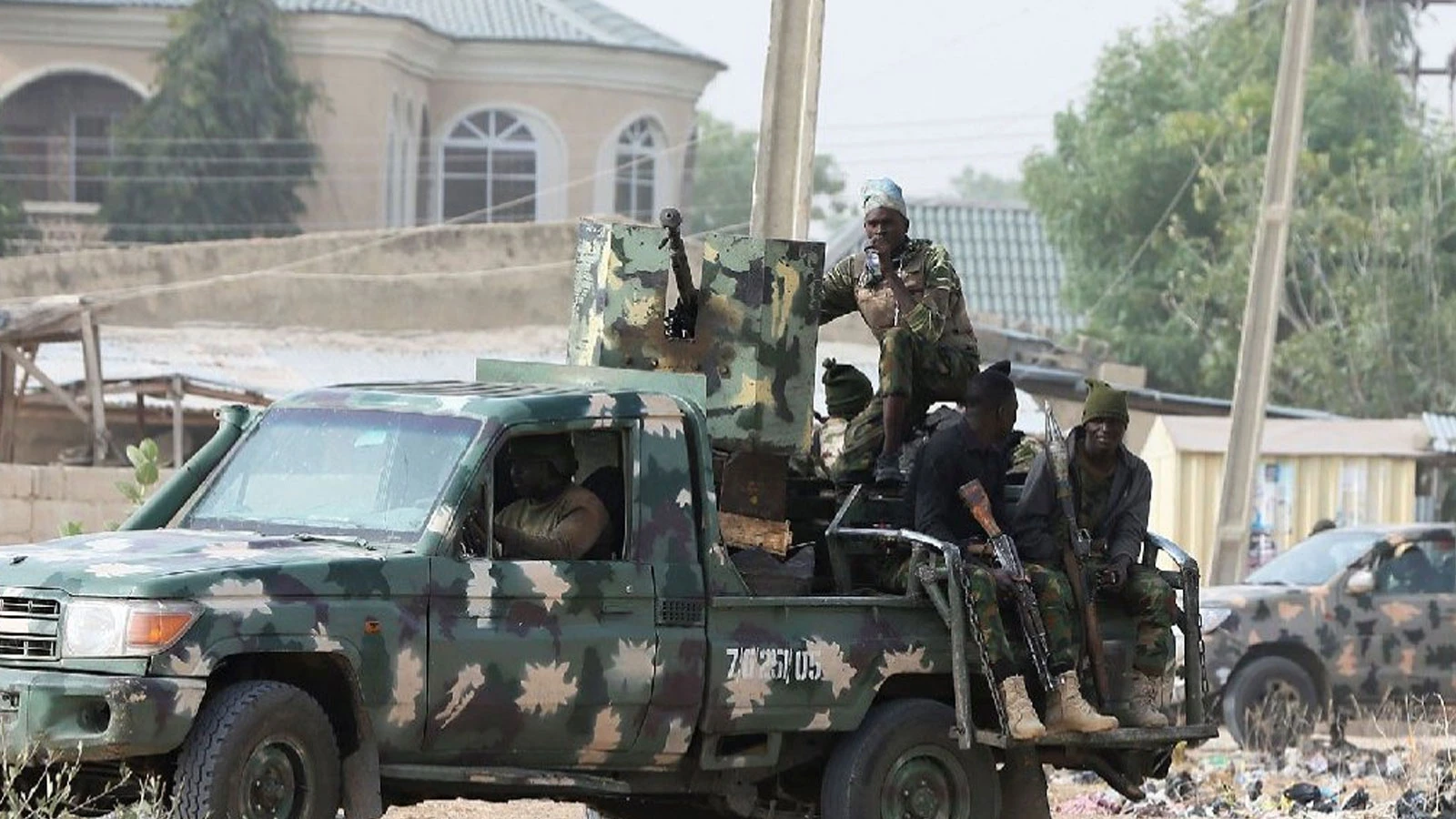 Des coups de feu intenses ont été entendus autour du palais présidentiel au Niger