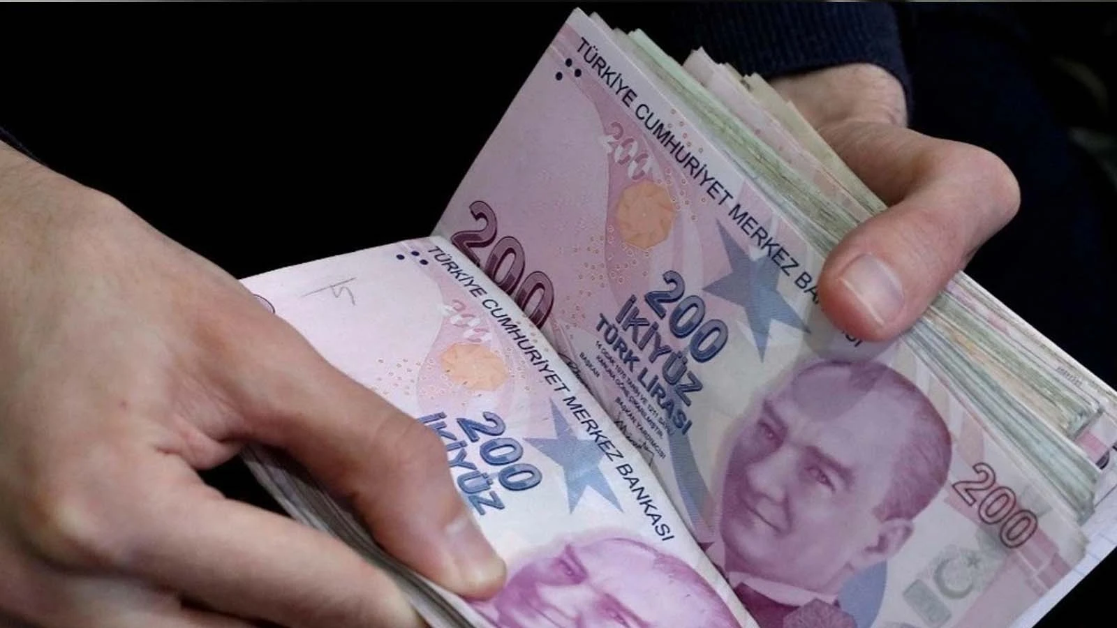 Des paiements accrus ont commencé à être déposés sur des comptes