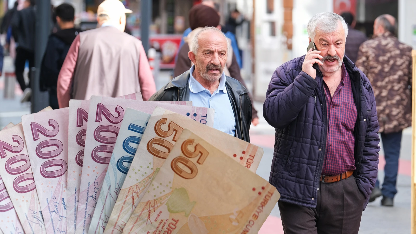 Un nouveau soutien salarial pour les retraités est en route