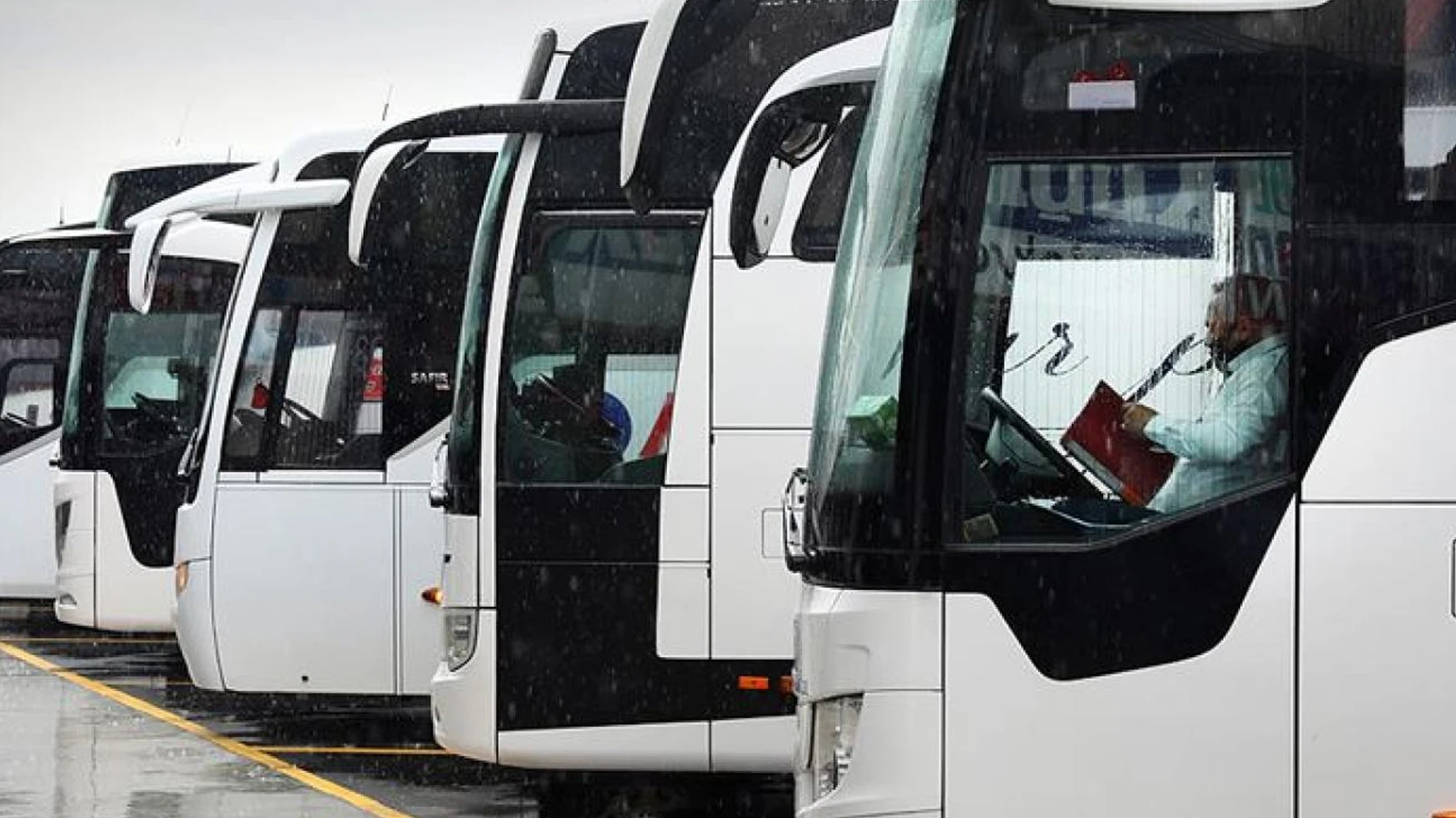 Décision concordataire pour la compagnie de bus de 29 ans : délai de grâce de 3 mois accordé
