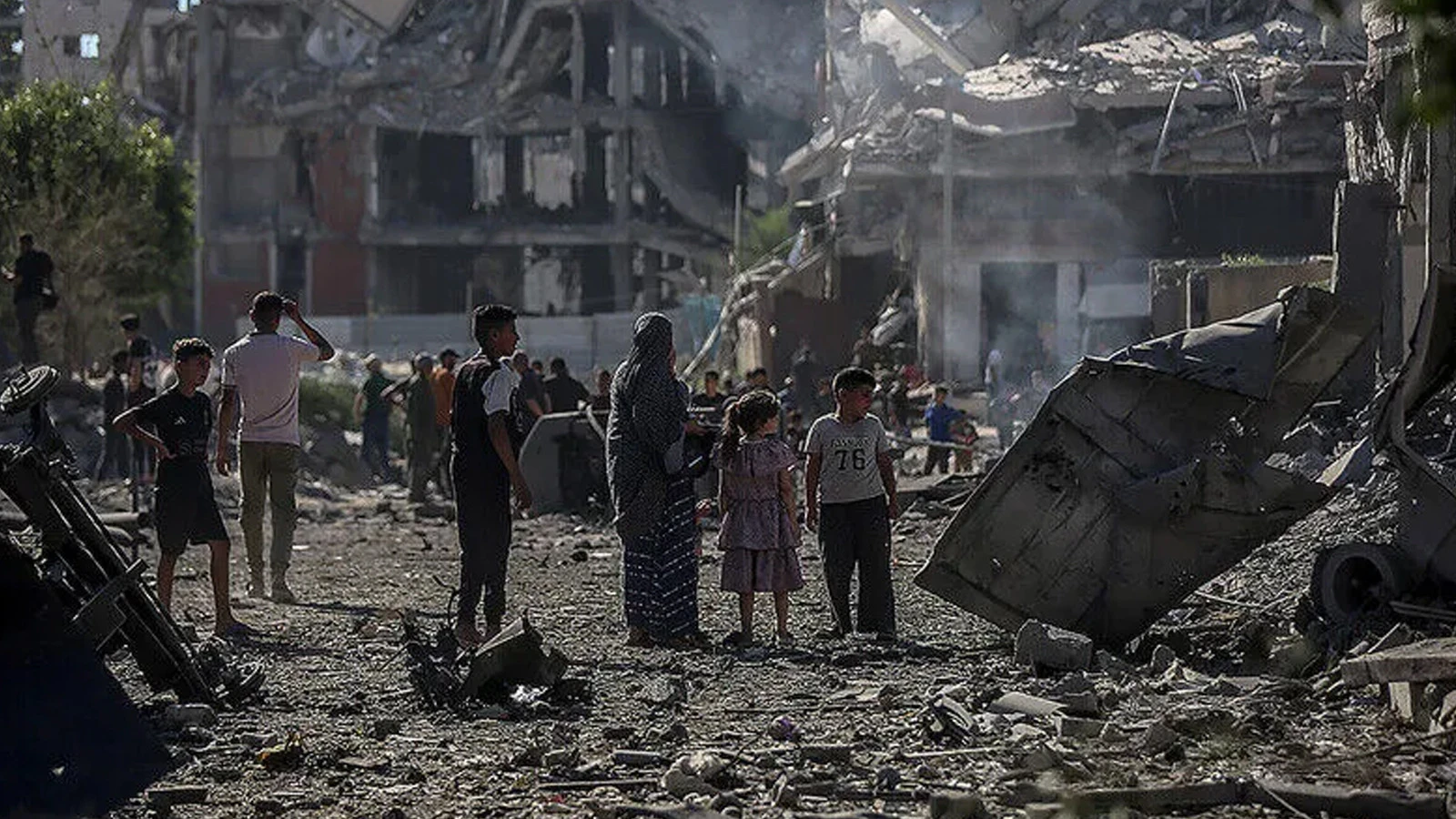 Le bilan des morts à Gaza s'élève à 74 000 23