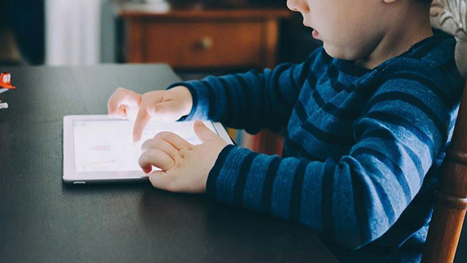 Les alarmes sur écran paralysent les cours et la vie sociale des enfants !
