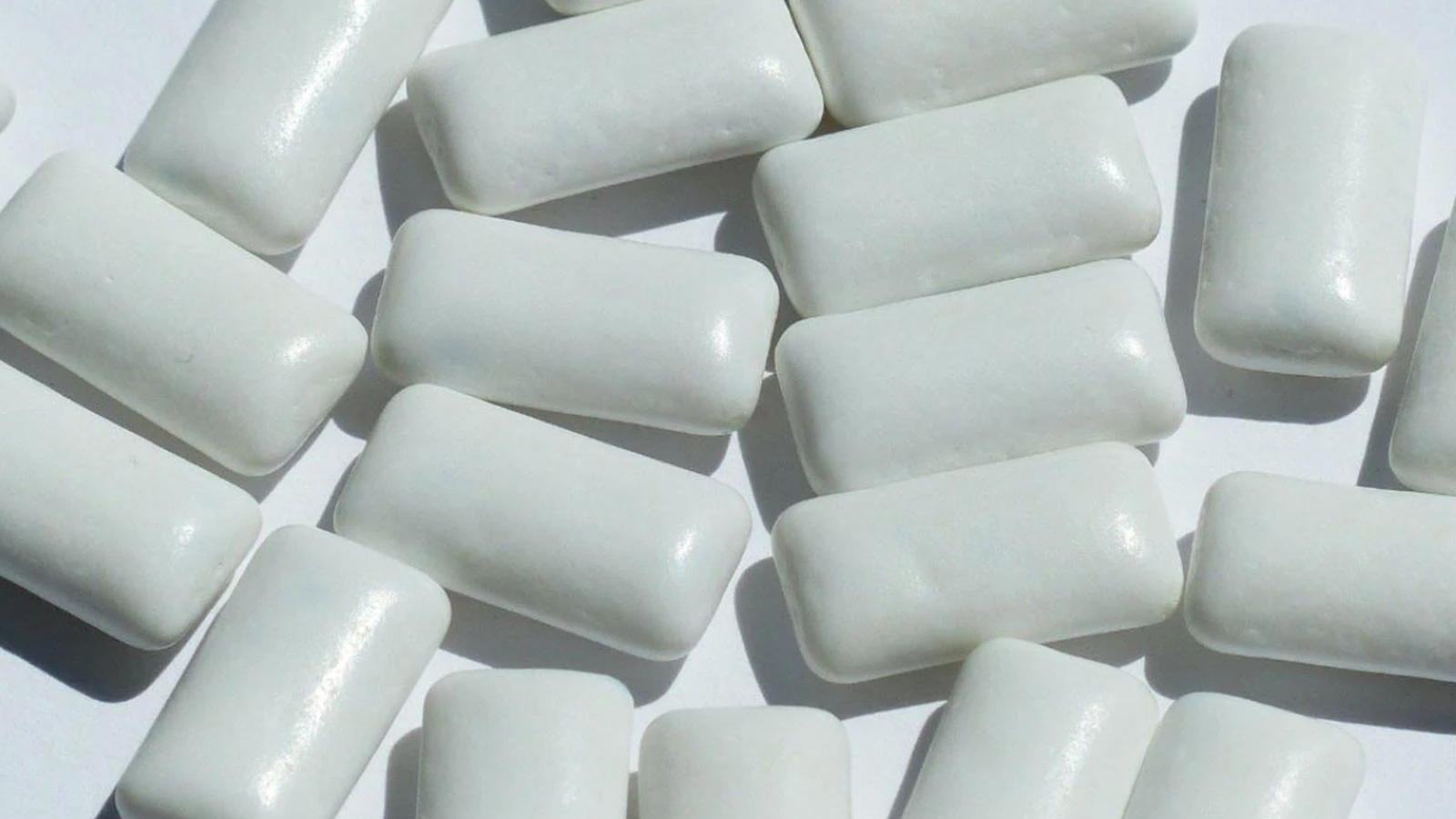 Nous mâchons des microplastiques, pas du chewing-gum