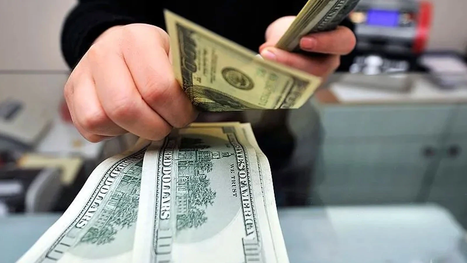 Prévisions dollar/TL des banques étrangères géantes