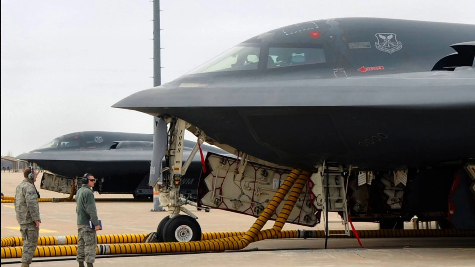 Les États-Unis affirment que les Iraniens se préparent et que les B-2 furtifs ont été rapidement retirés de la base