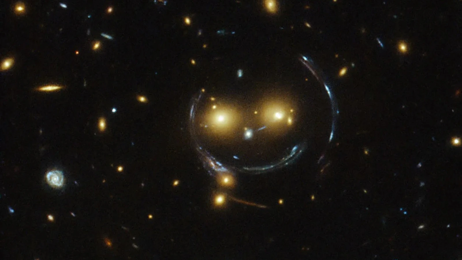 Le message de la NASA est devenu un sujet tendance : Un visage souriant dans l'espace !