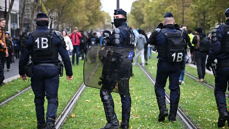 Les choses ne se calment pas en France ! Des milliers de personnes ont été arrêtées - Photo: 2