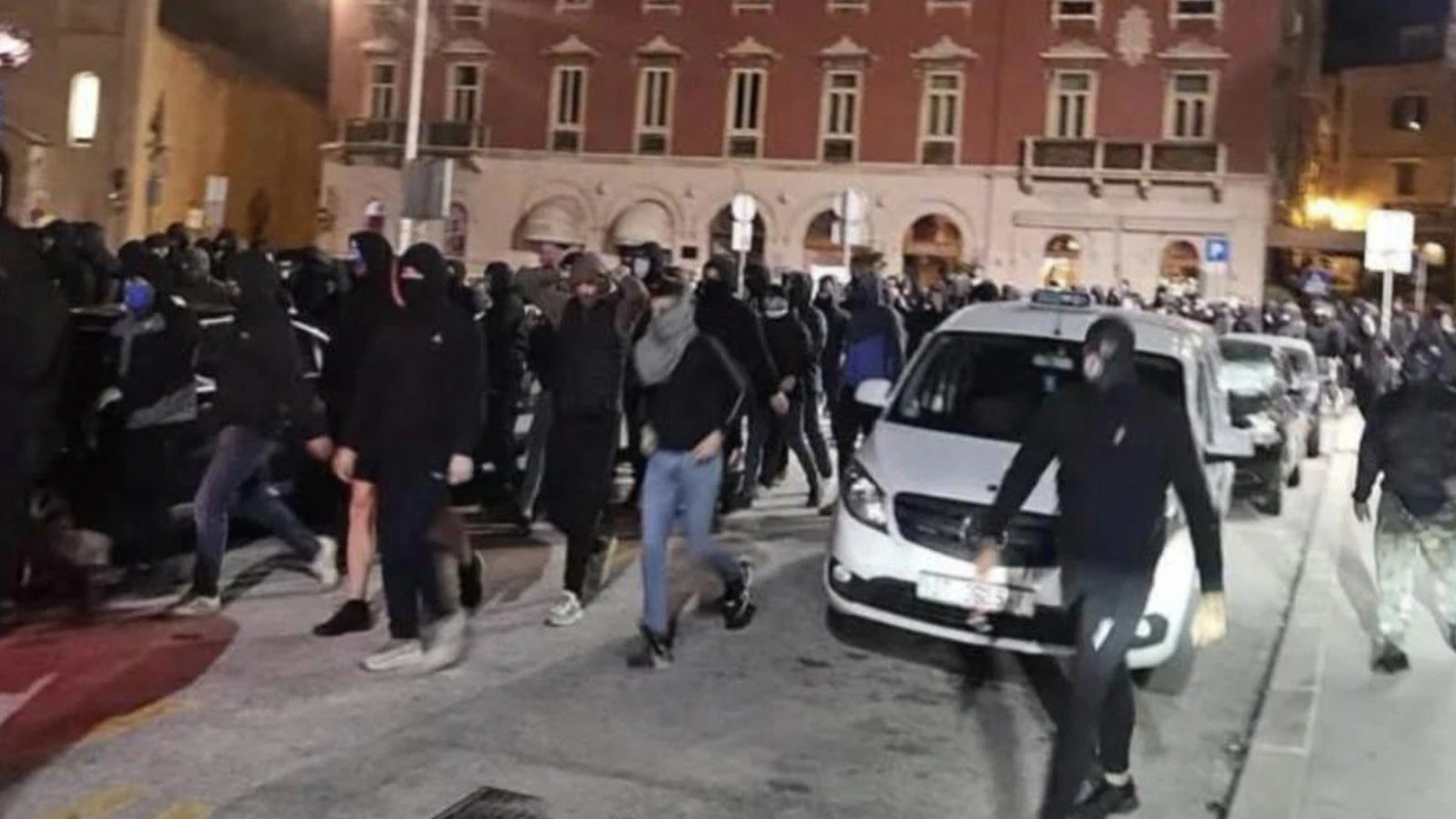 Affrontements entre supporters croates et néerlandais en Croatie : 57 personnes arrêtées