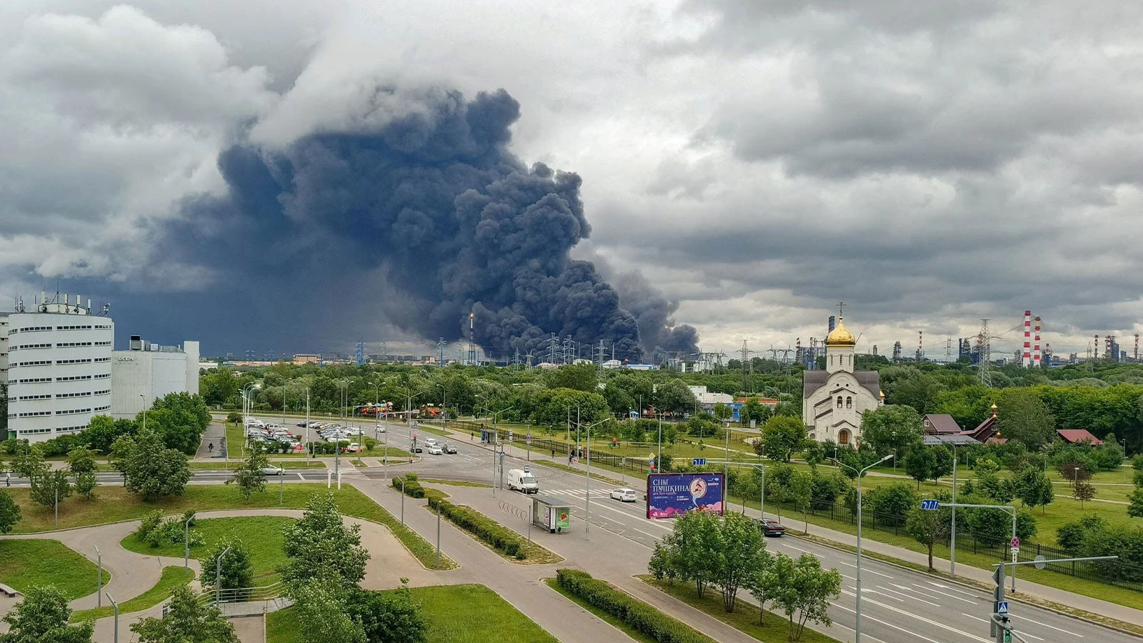 C'est devenu la cible de guerres, les centres de données sont bombardés